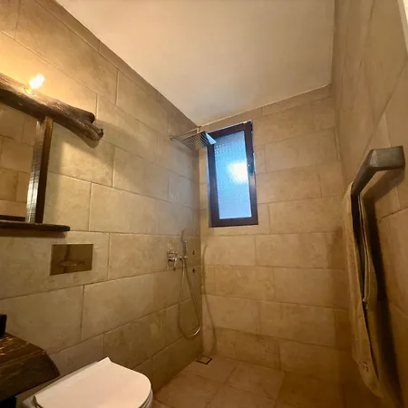 Arthotel Oscar Ii Szozopol