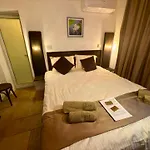 Отель Arthotel Oscar Ii